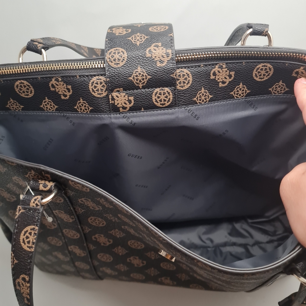 Guess Travel Tote Bag - Picture 6 of 10